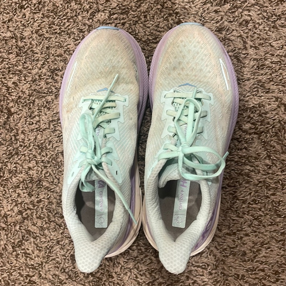 HOKA SHOES - Women’s Clifton 9 Shoes